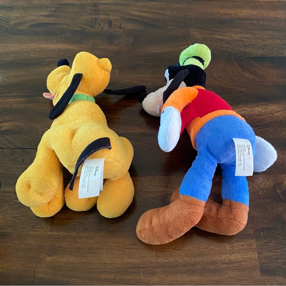 Disney Best Friends Goofy and Pluto Plush Set - Picture 5 of 6